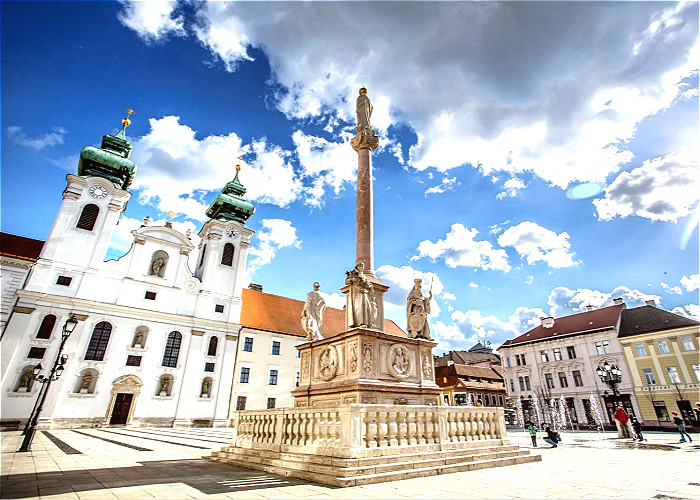 JOUR 11: BRATISLAVA - GYŐR ( Hongrie)- ESZTERGOM - BUDAPEST